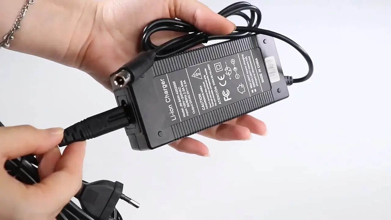 42V 2A Battery Chargers Hoverboards Durable Electric Scooter Charger DC AC Quick Power Battery Charger1 1