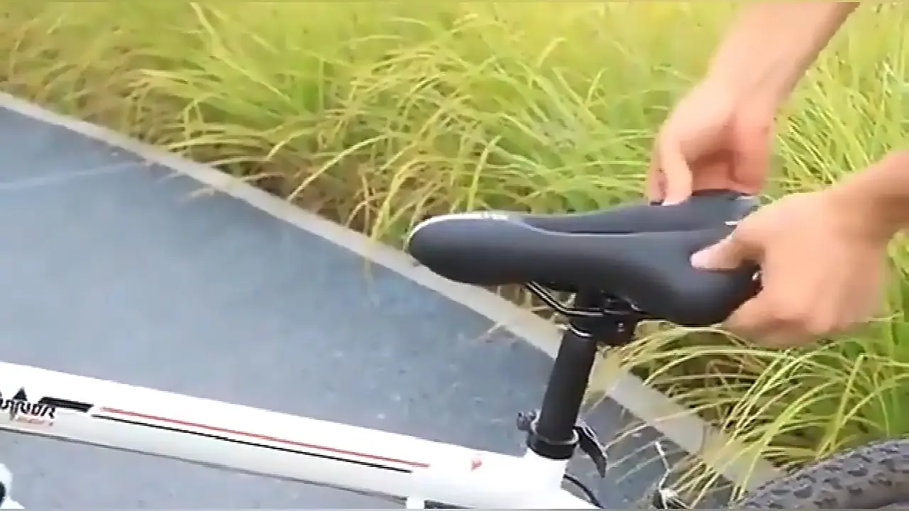 Fietszadel van siliconen, antislip, racefietszadel, fietszadel Sillin Bicicleta Hollow Soft PU Leather1 1