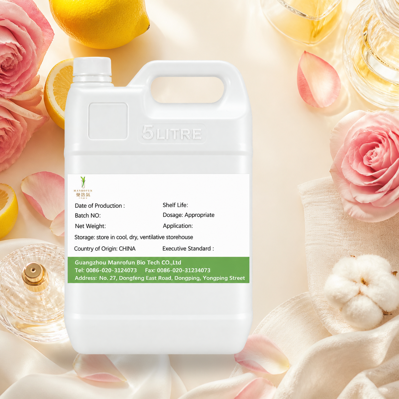 Aceite perfumado de rosa y limón italiano sobre una base suave de almizcle blanco. 1