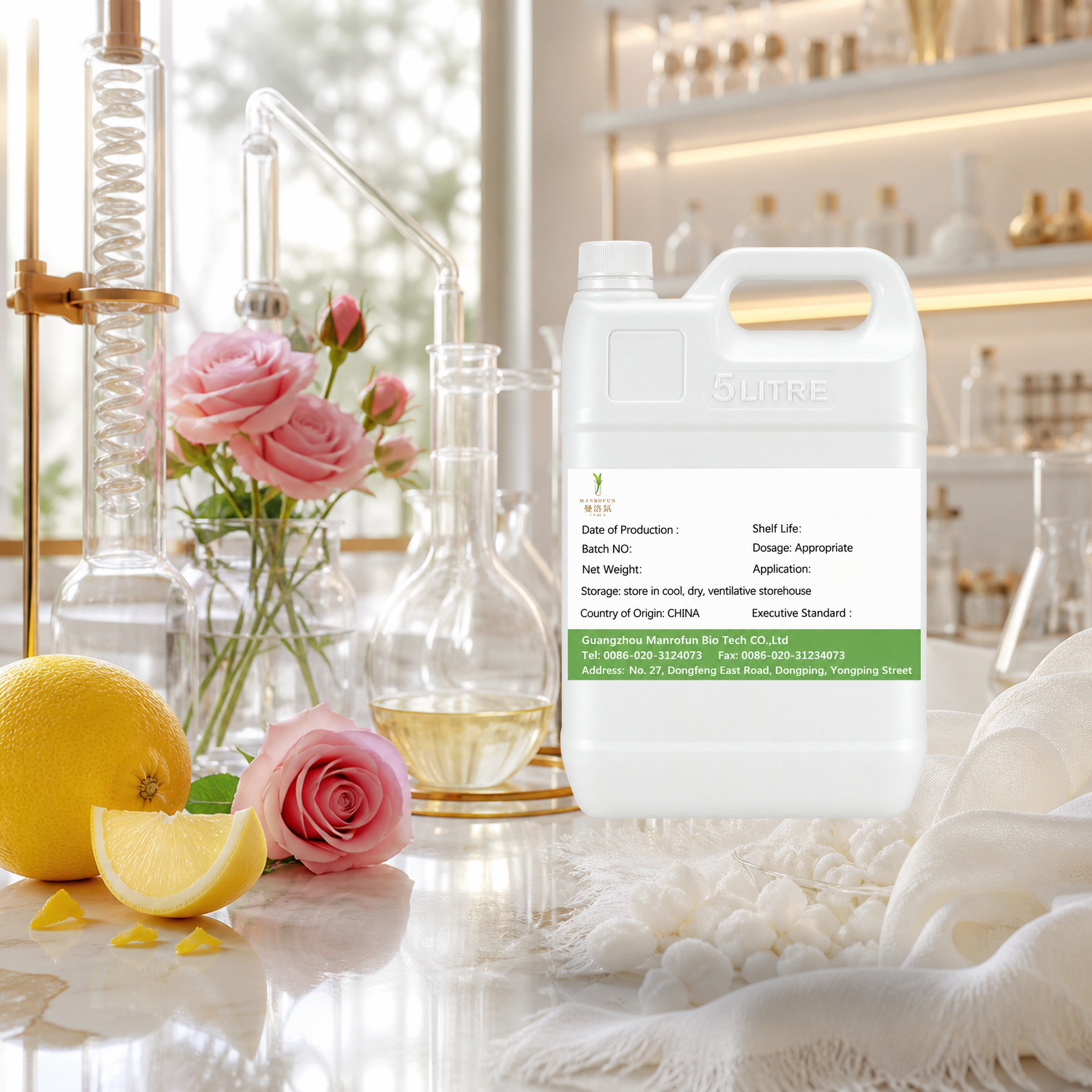 Aceite perfumado de rosa y limón italiano sobre una base suave de almizcle blanco. 4