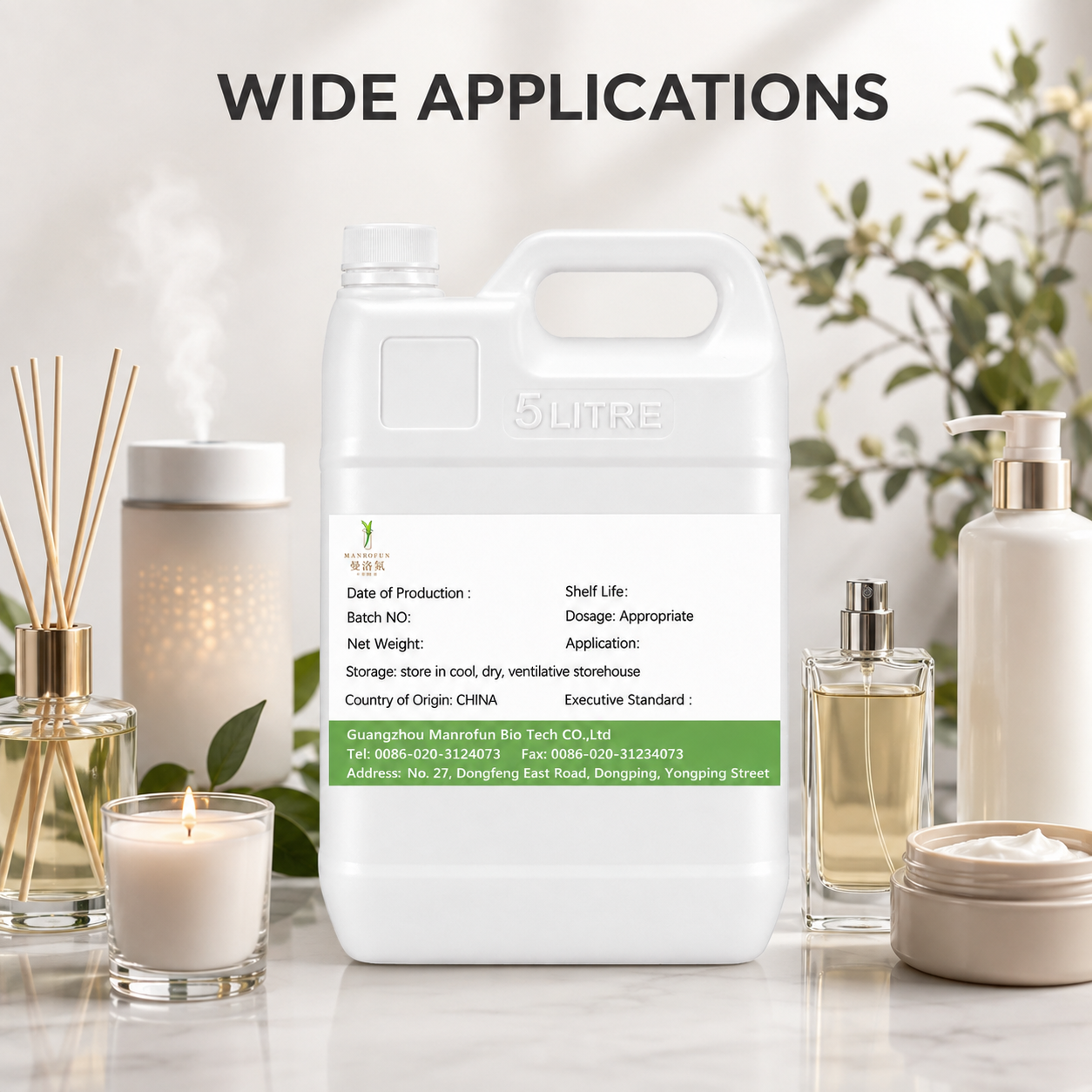 Bayas de enebro, cuero y aceite de cardamomo para el desarrollo de la fragancia Signature EDP. 5