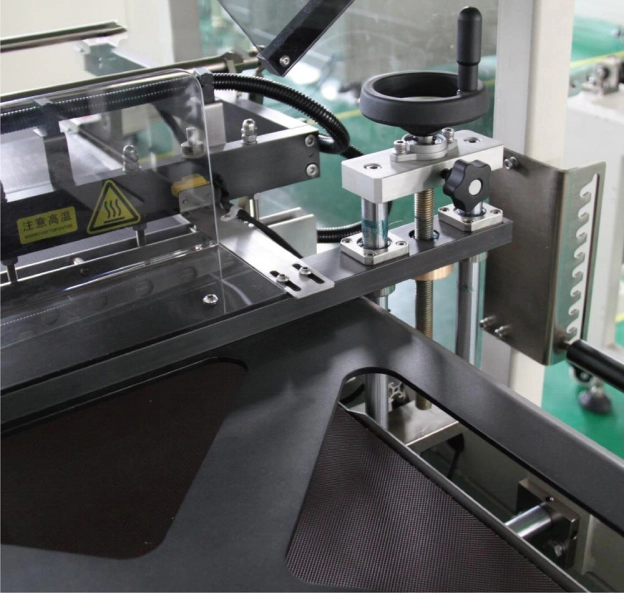 Automatic Heat-shrink Wrapping Machine   sealing function BTA-450A 1