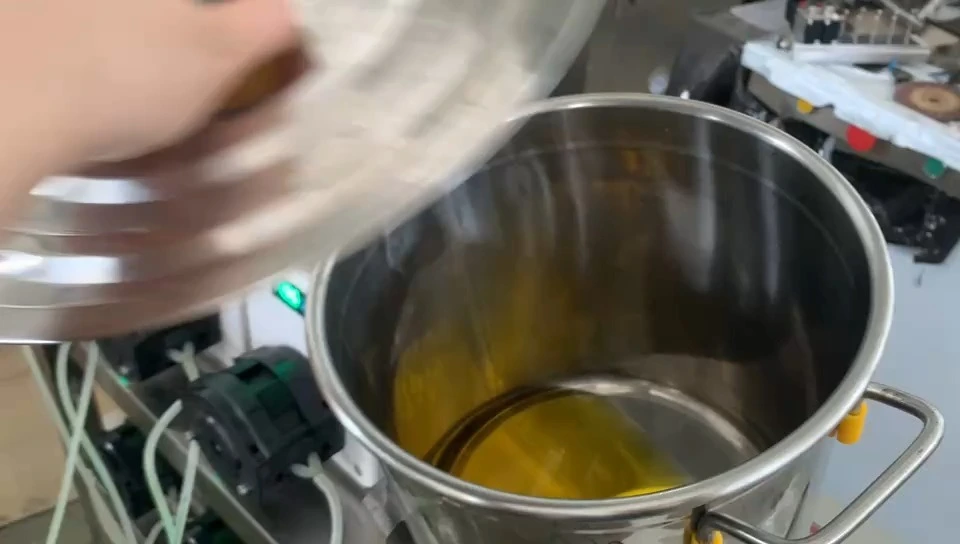 Semi-auto liquid capsule filling and sealing machine 1