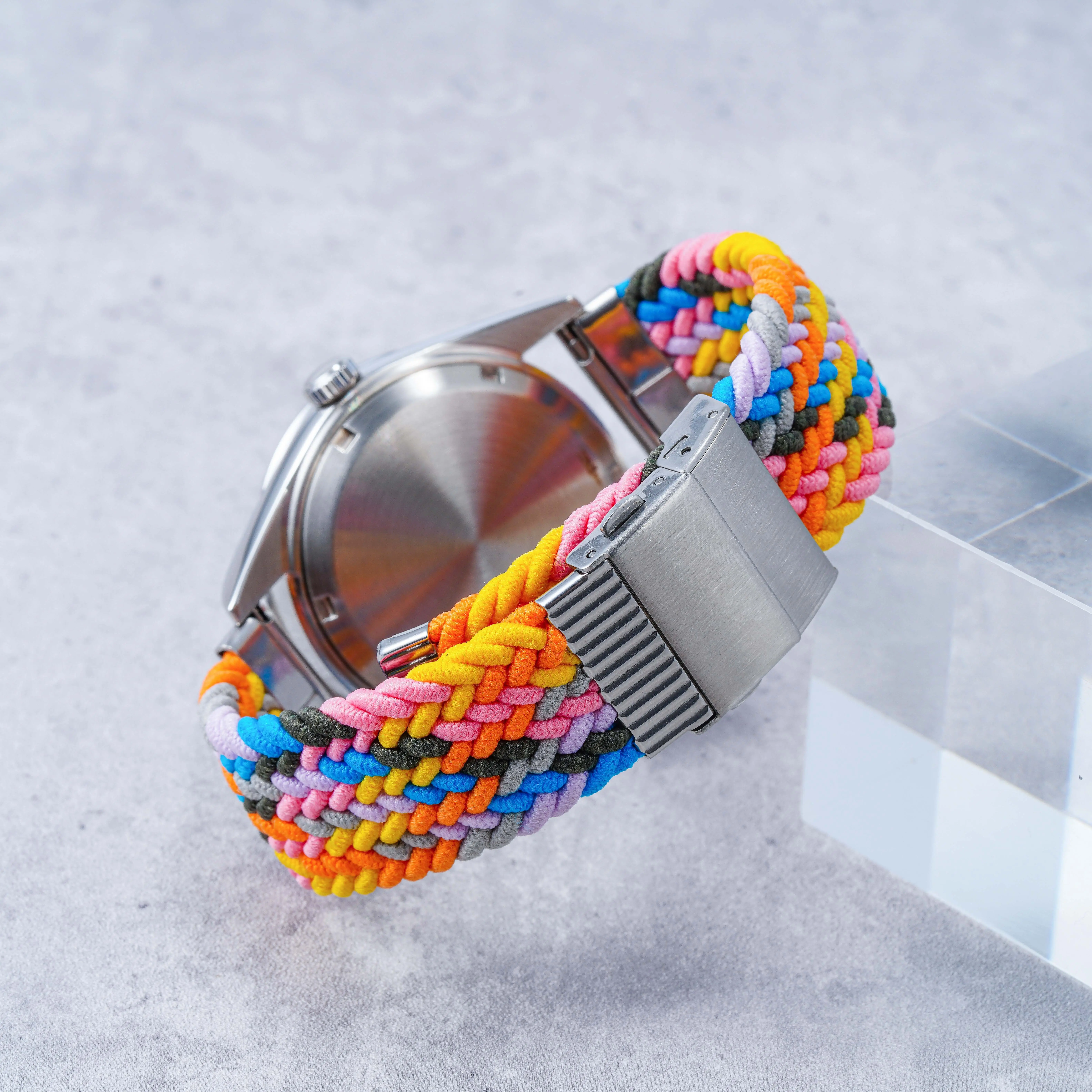 VDEAR Men's Luxury Quartz Watch - Customized Multicolor Nylon Strap 6