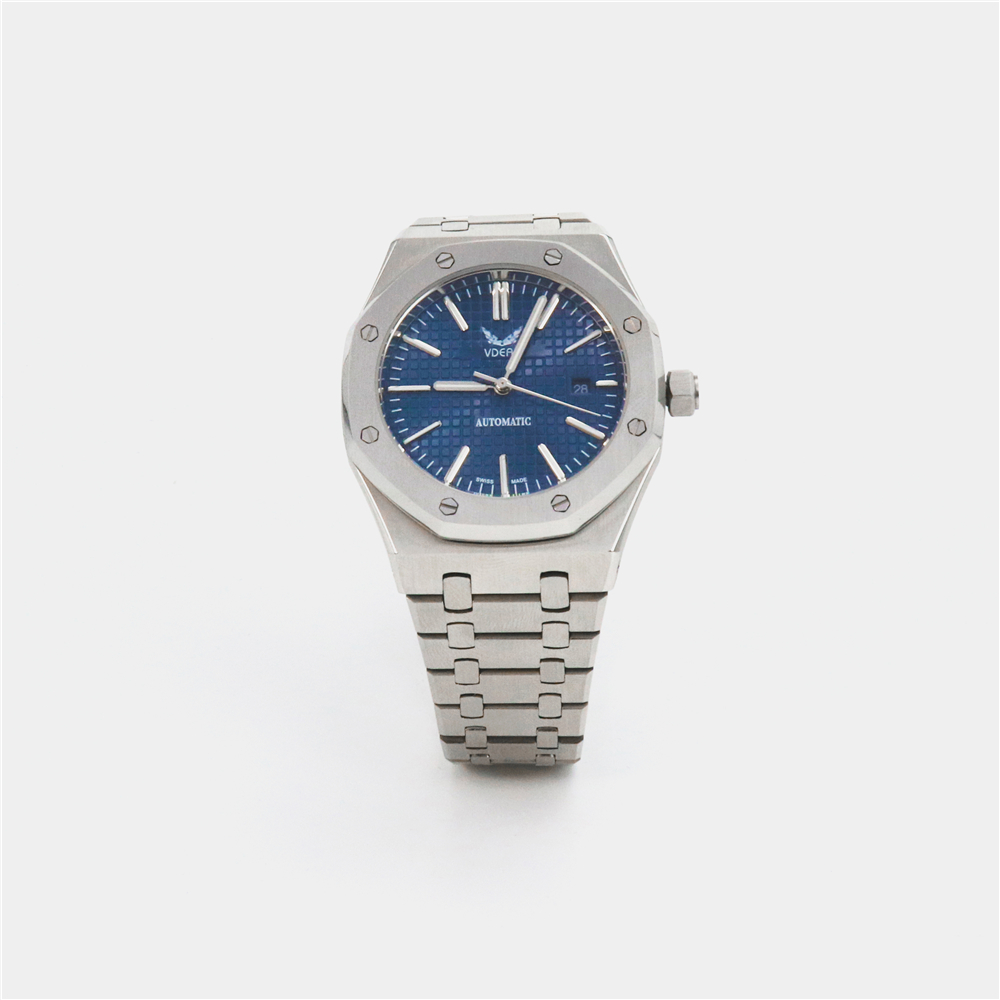 Silver Mesh Dial Quartz Watch - Waterproof & Fashionable 7