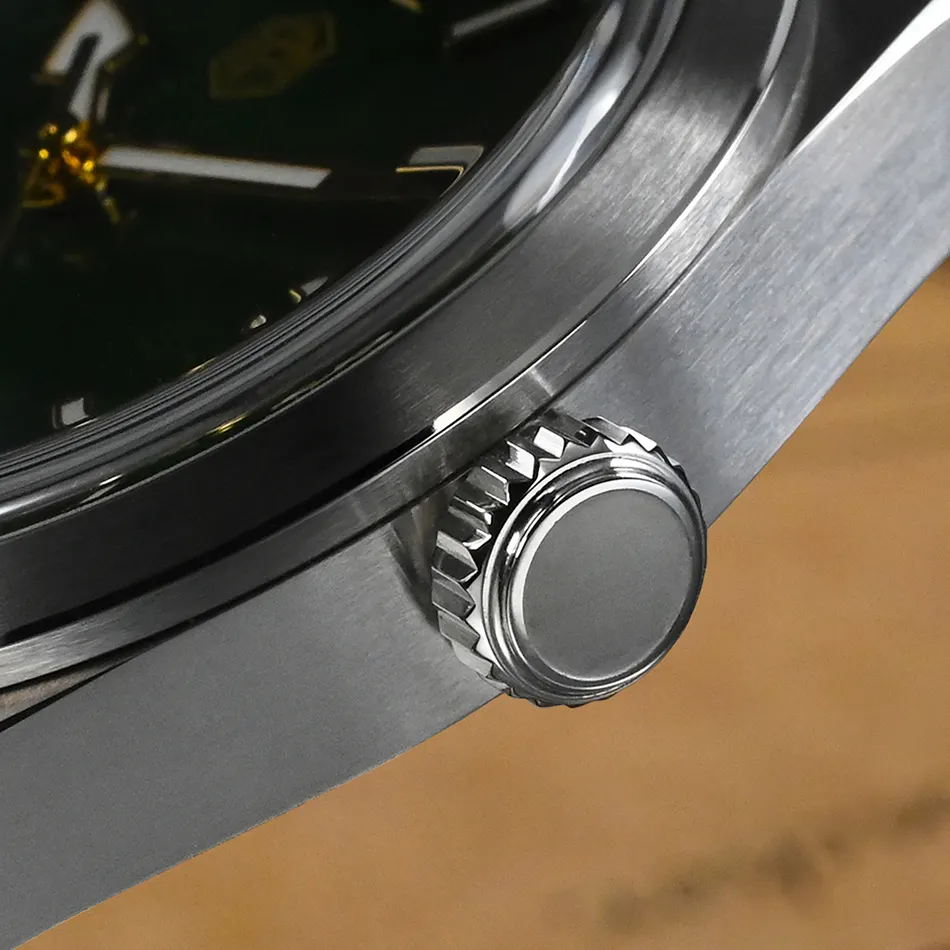 VDEAR Retro Green Dial Quartz Watch - Best Quality & Luminous Glow 5