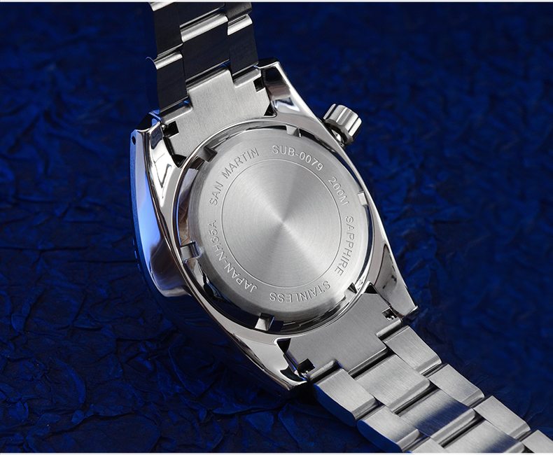 Luxury Classic Diver Watch with Japanese 8215 Movement 14