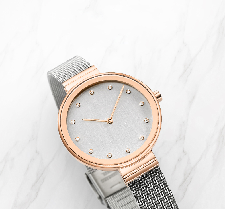 VDEAR - Montre à quartz pour femme, marque de luxe, avec logo personnalisé, cadran en nacre et diamants, bracelet en cuir. 14