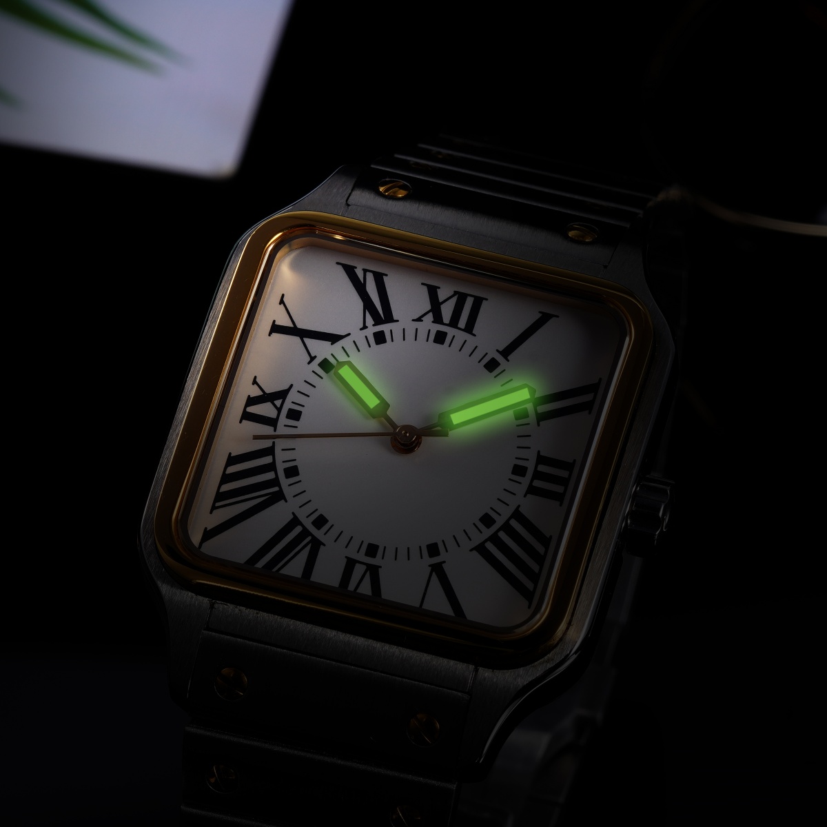 Vdear Newest Square Case Roman Numeral With Luminous Pointers Stainless Steel Strap Sunray Dial Quartz Men Watch 13