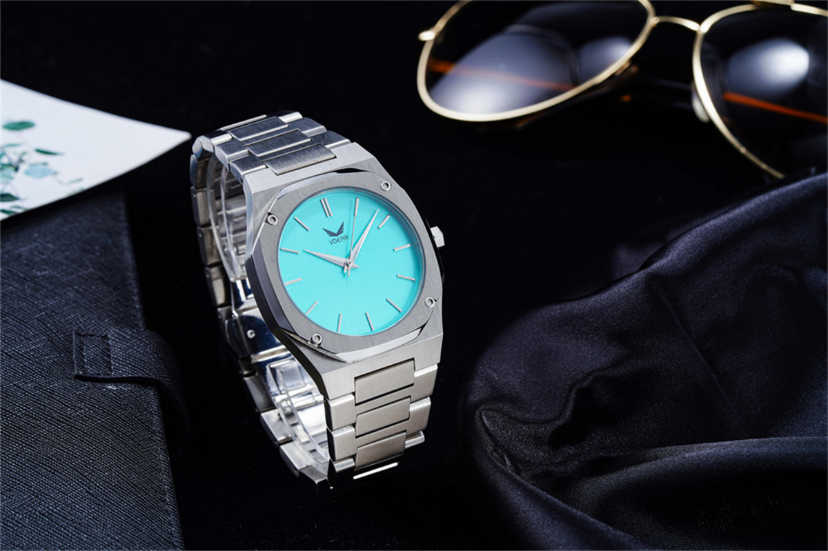 Octagon Shape Watches: The Art Of 8-Sided Watch Design 1