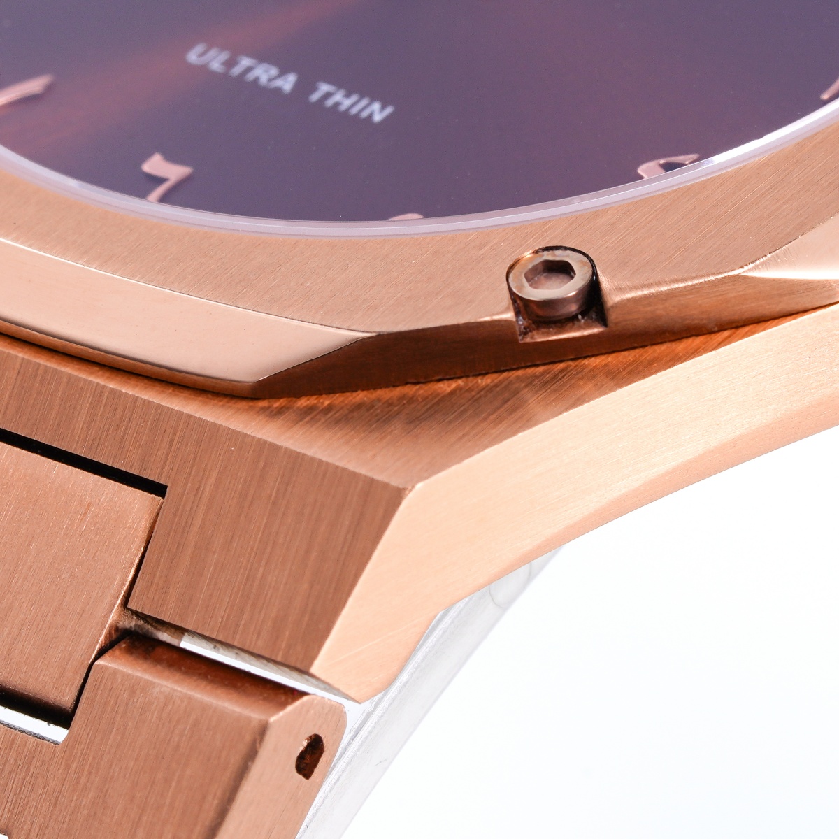 Vdear Silicone Strap Arabic Sunray Dial 7mm Thickness Gold Octagon Case Quartz Wristwatch 13