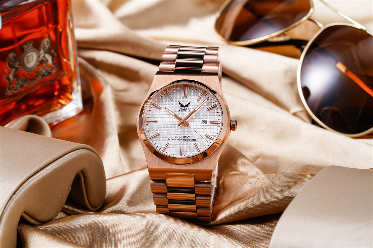 Vdear Lattice Pattern Dial With Date Quartz Watch Rose Gold Case Luminous Hands 5bar Waterproof Men Wristwatch 15