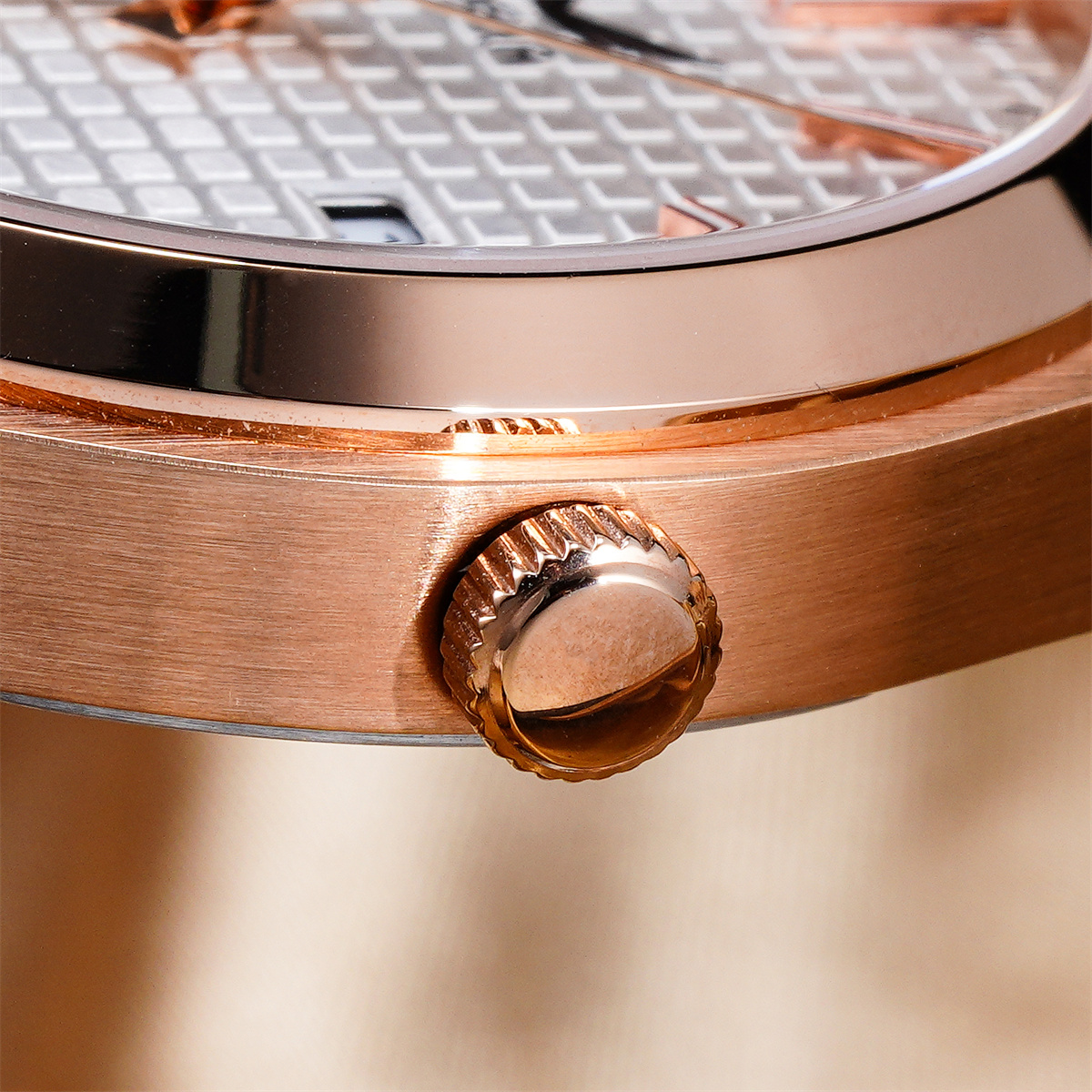 Vdear Lattice Pattern Dial With Date Quartz Watch Rose Gold Case Luminous Hands 5bar Waterproof Men Wristwatch 13