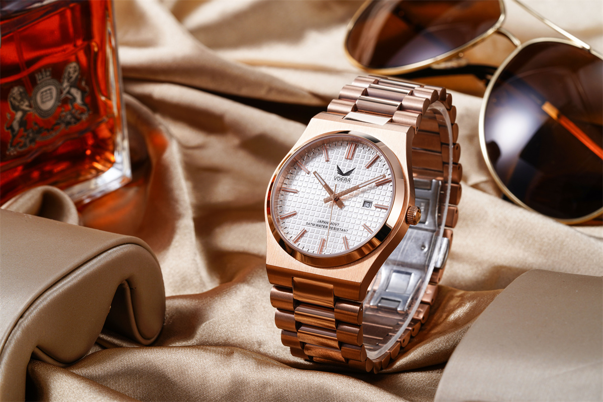 Vdear Lattice Pattern Dial With Date Quartz Watch Rose Gold Case Luminous Hands 5bar Waterproof Men Wristwatch 16