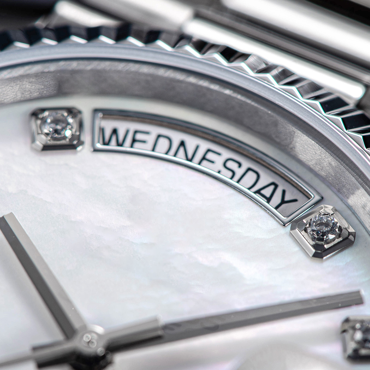 VDEAR Custom Shell Dial Luxury Men Quartz Watch - Quartz Japan Movt 11