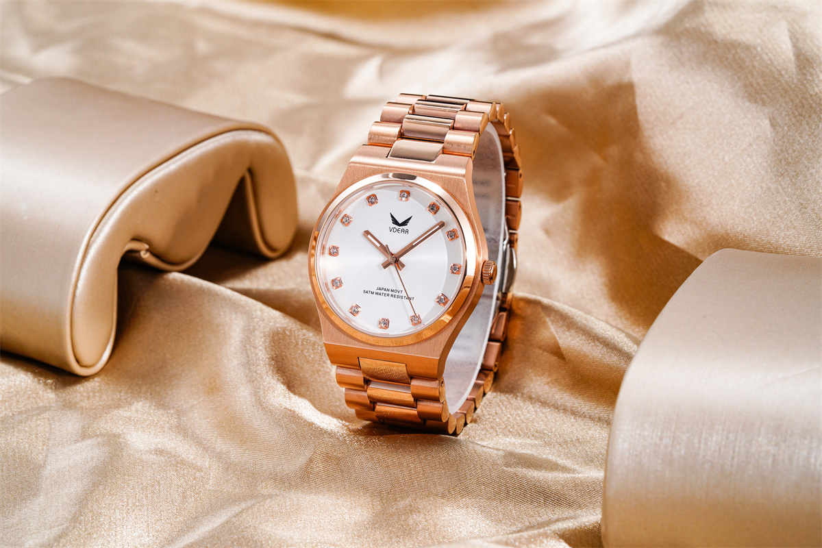 Vdear Elegant Small Round Case Crystals Scale Women Quartz Watches Sunray Dial With Luminous Hands Simple Watch 10