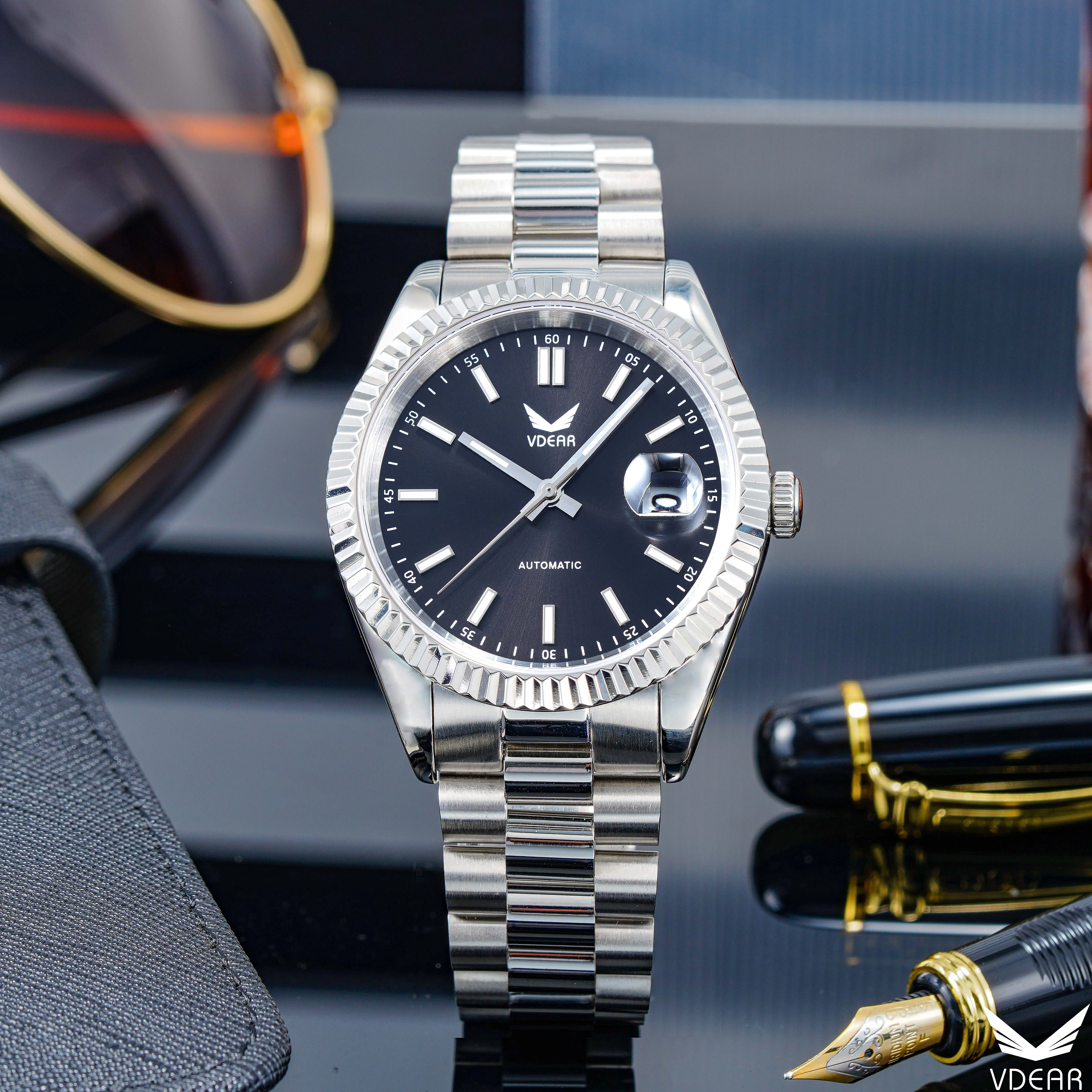 Men's Silver Automatic Mechanical Watch - No Battery Needed 1