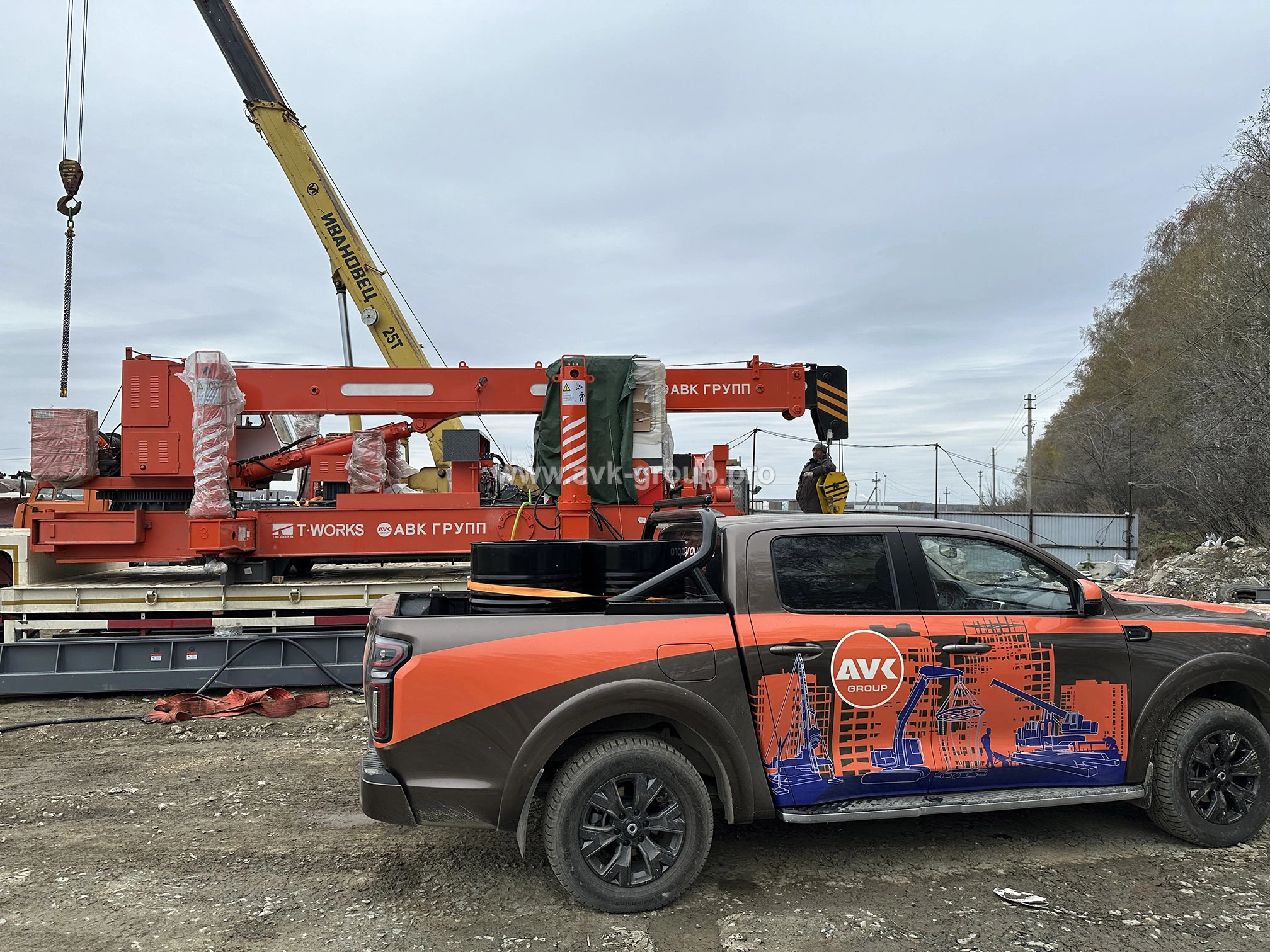 Best pile driving machine Company - T-works 1