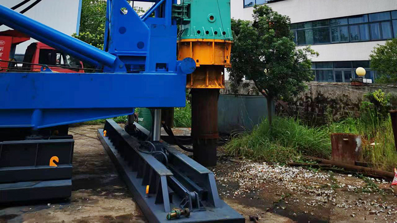 New hydraulic piling hammer test 2