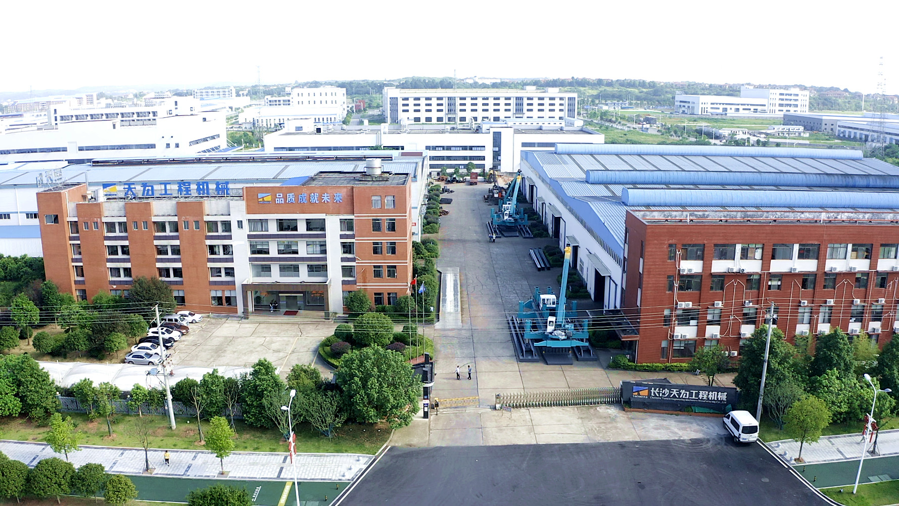 T-works Hydraulic Static Pile Driver: The Efficient and Reliable Tool for Static Pile Foundation Construction 1