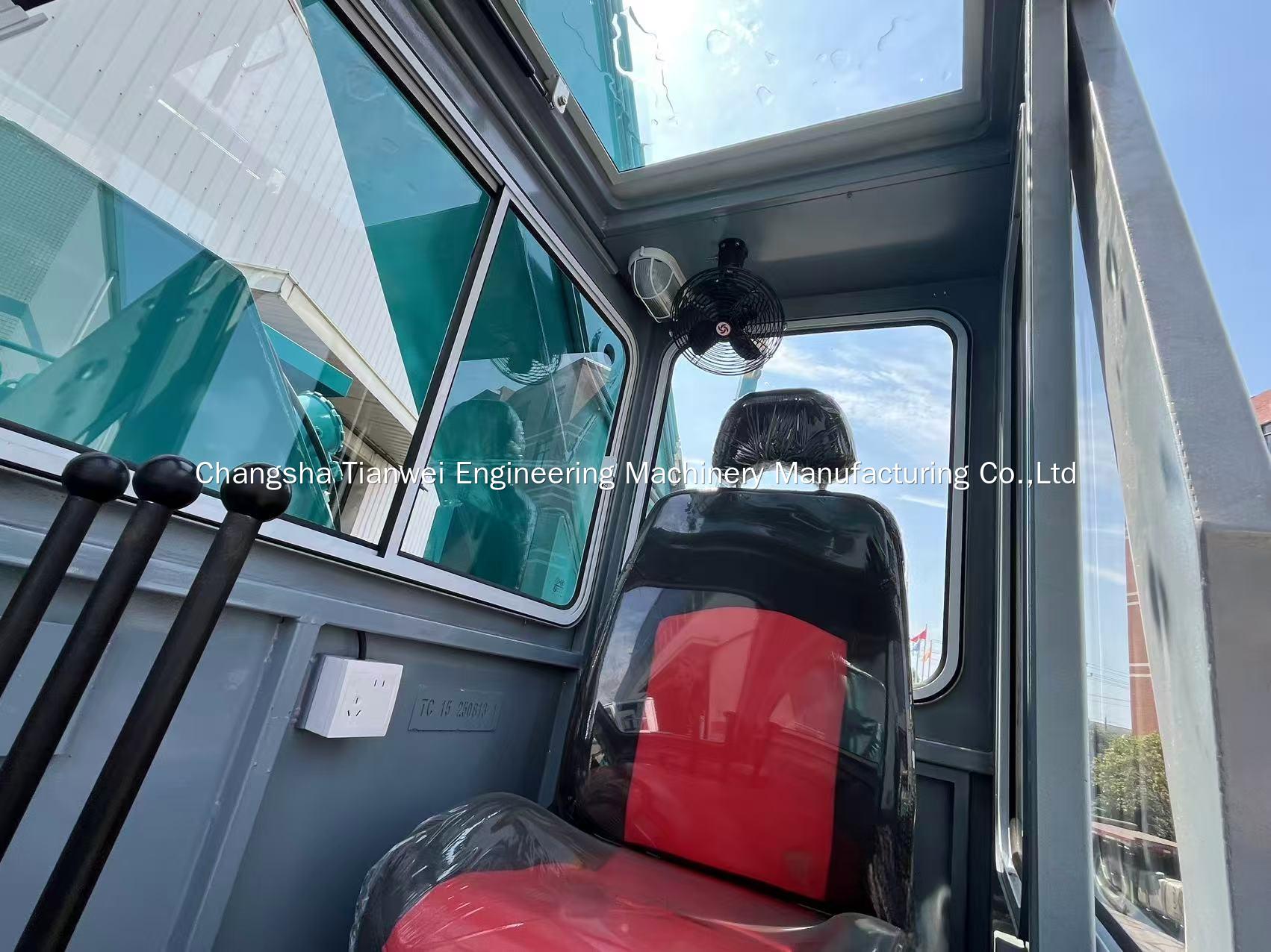 Operator Cabin of T-works Static Pile Driver: Vision, Comfort & Customization 2