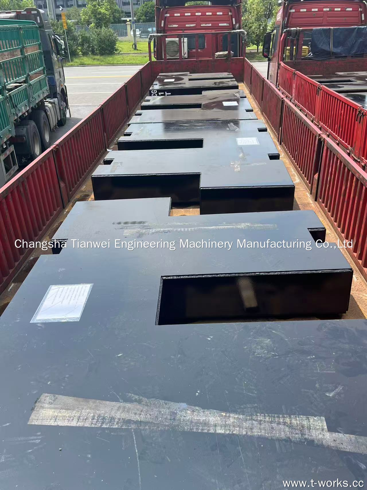 Tianwei Steadily Overcomes Dual Pressures: Efficient Production & Shipment Amid Heat and Peak Sales 5