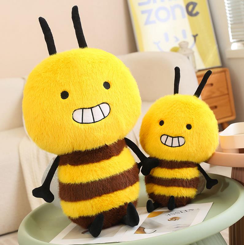 Peluche abeille mignonne et adorable, personnalisée et conçue pour les enfants 10