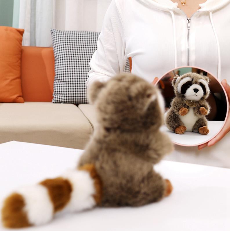 Peluche de mapache realista, personalizado, OEM y ODM. 11