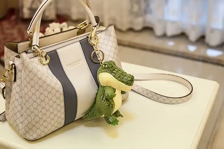 Wholesale Cool Crocodile Plush Stuffed Animal Doll Bag Key Ring Cute Little Crocodile Toys 3