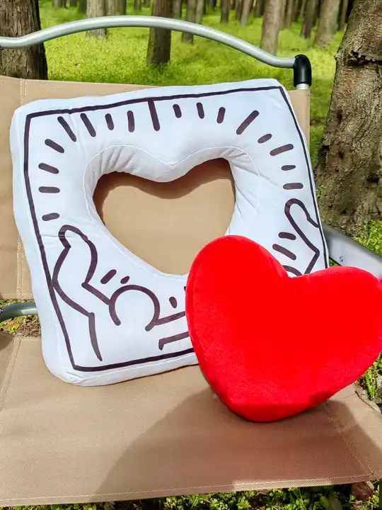 Wholesale New Design Stuffed Plush Pillow Forever Love Soft Plush Pillow 6