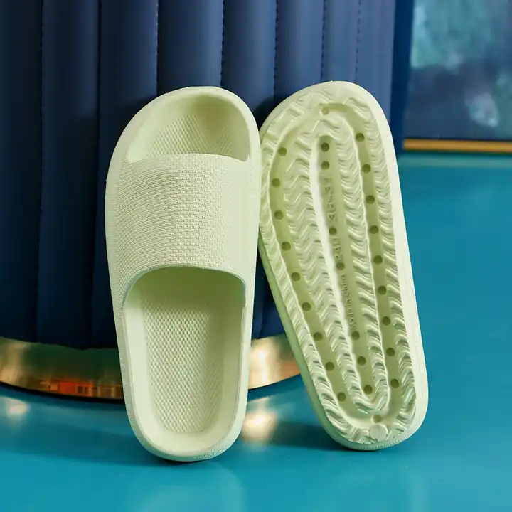 Wholesale Cloud Slippers Summer Soft Thick Sole Beach Indoor Sandal Slipper 13