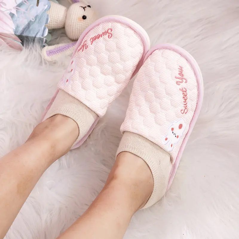 wholesale fluffy animal slippers supply | Yortoob 4