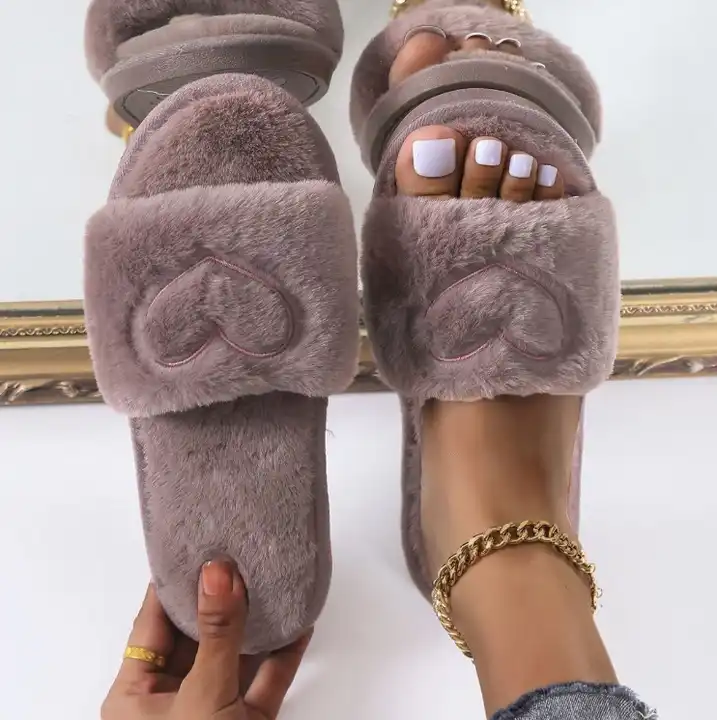 Soft Fashion Women Slippers Indoor Slipper Female Indoor Floor Slides Soft Furry Heart Slipper Shoes 4