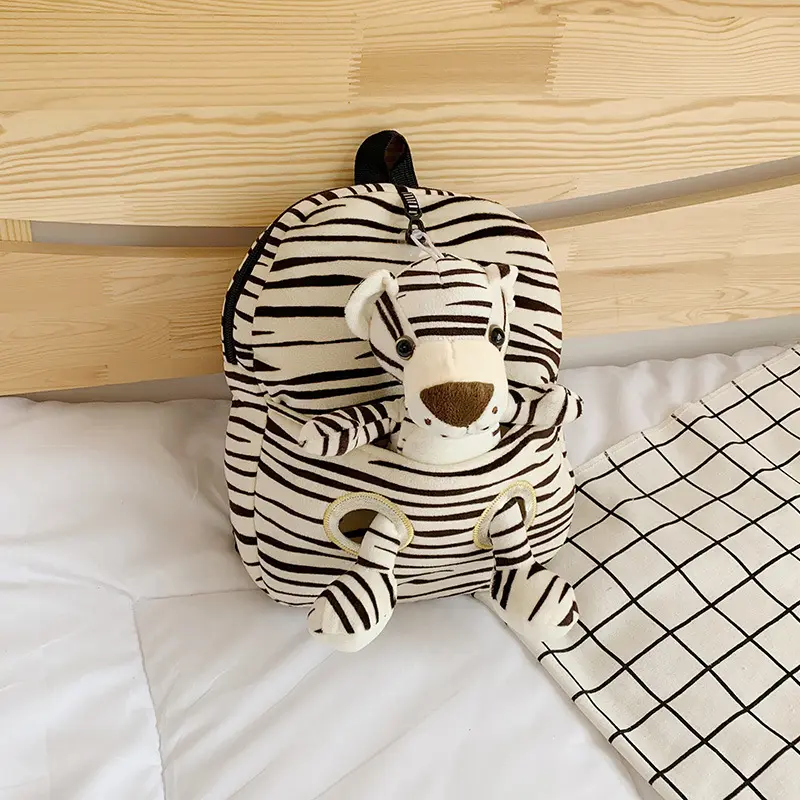 Cartoon children's backpack trendy cute and playful boy and girl backpack 4