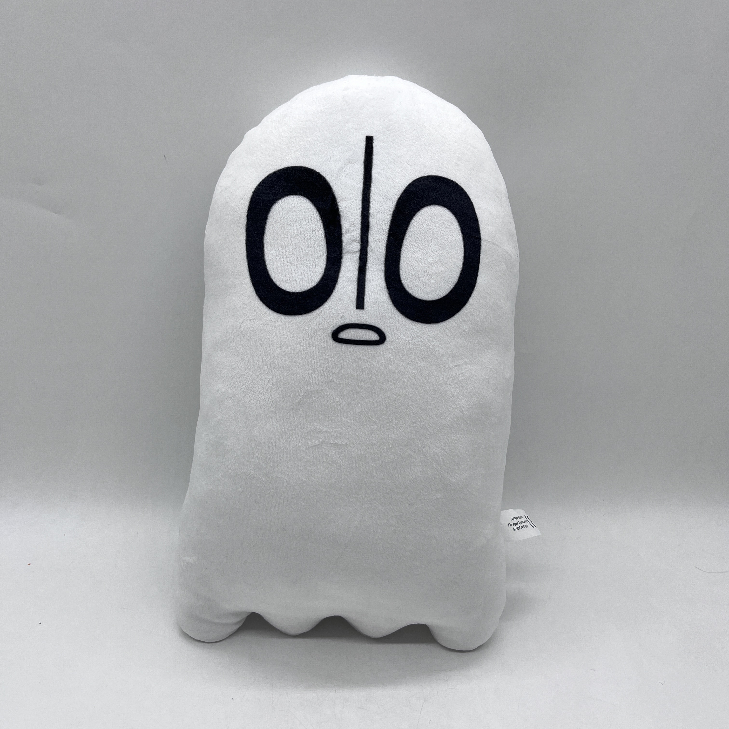 Oreiller Napstablook en peluche 2