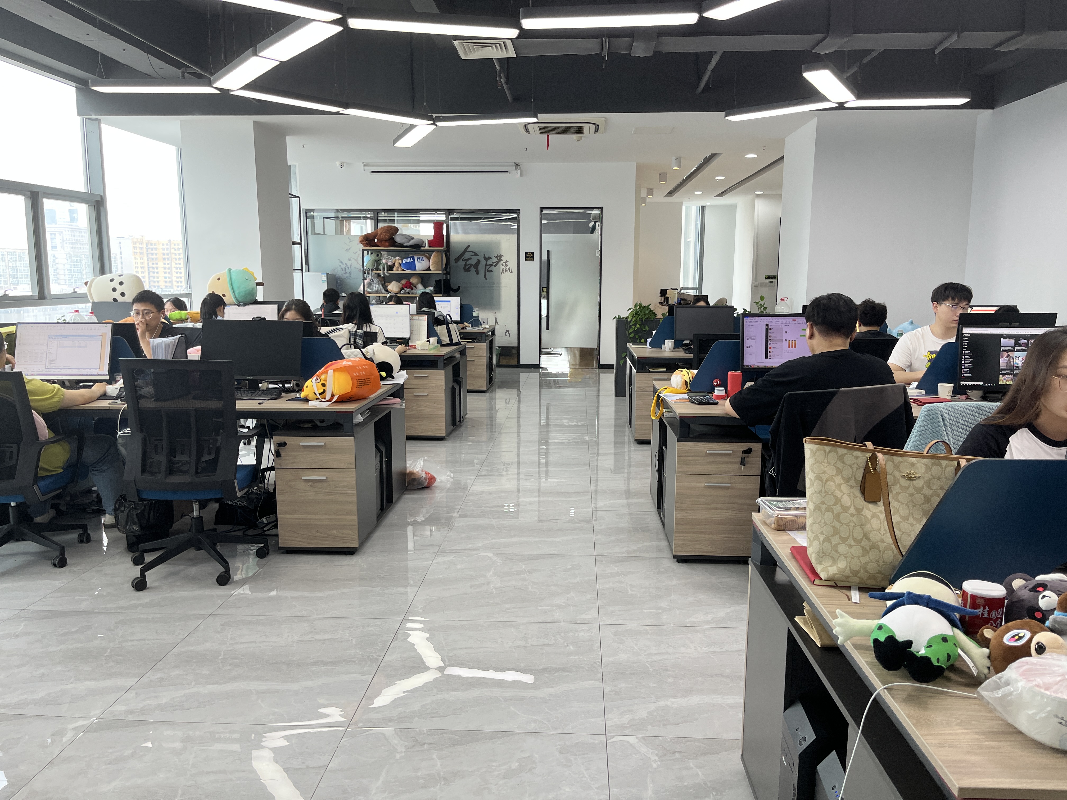 ODM OEM Hot Sale Custom Plush Keychain Manufacturer Soft Animal Fur Soft Monster Mini Mascot Pendant 20