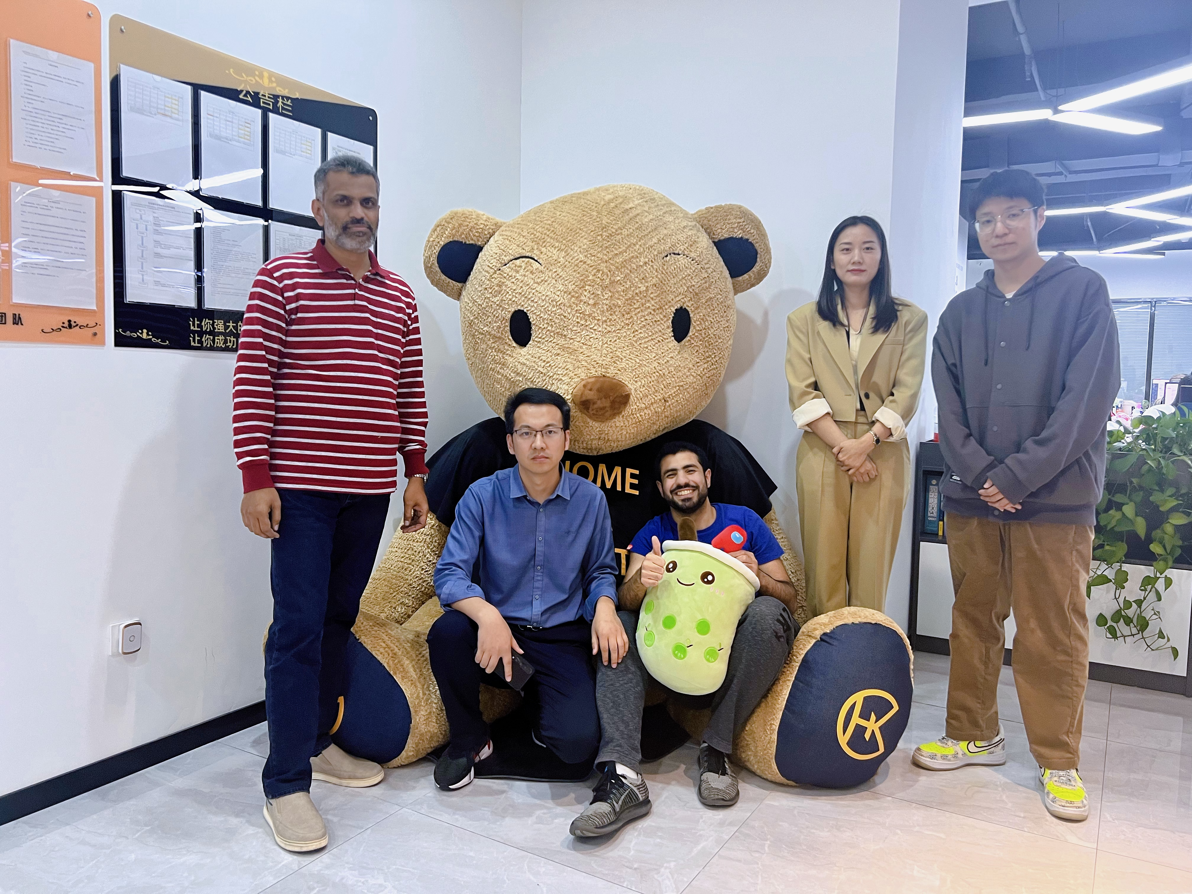 ODM OEM Hot Sale Custom Plush Keychain Manufacturer Soft Animal Fur Soft Monster Mini Mascot Pendant 18