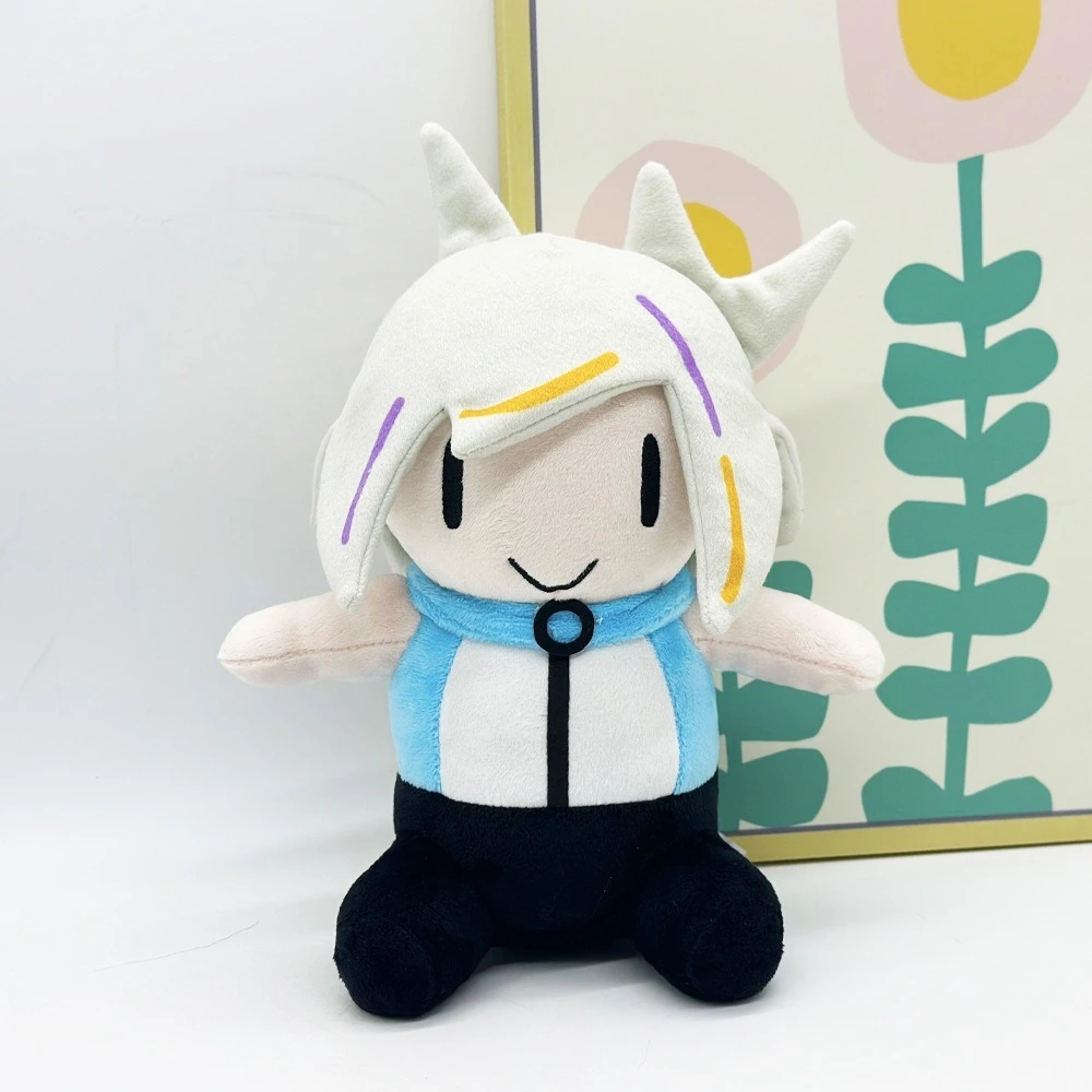 Chuy Peluche Poupée en peluche stylée - Peluche douce de 23 cm avec cheveux et tenue uniques (124 g) 1