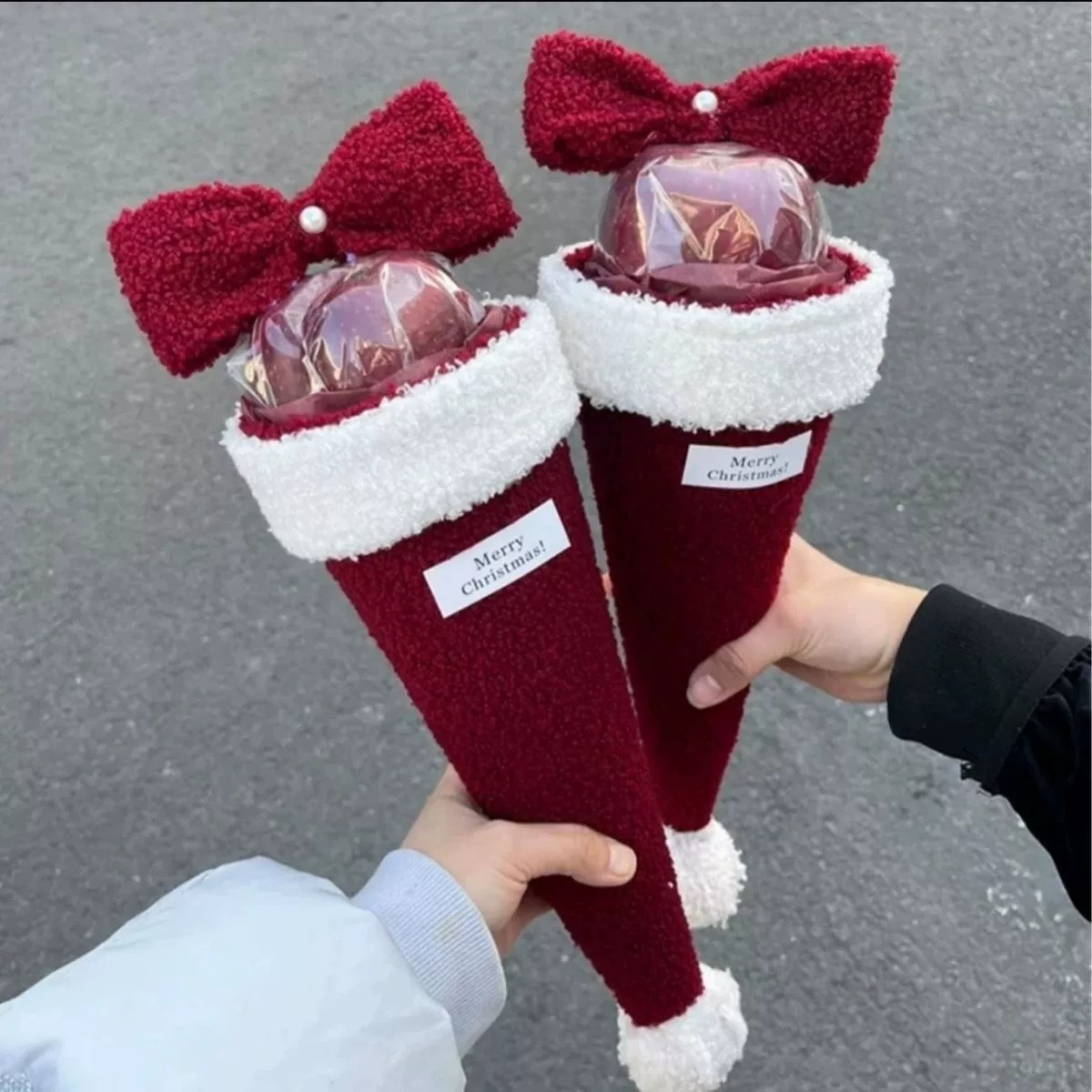 Christmas Plush Santa Hat Bouquet with Red Bow - Festive Apple Gift for Christmas Celebration 11