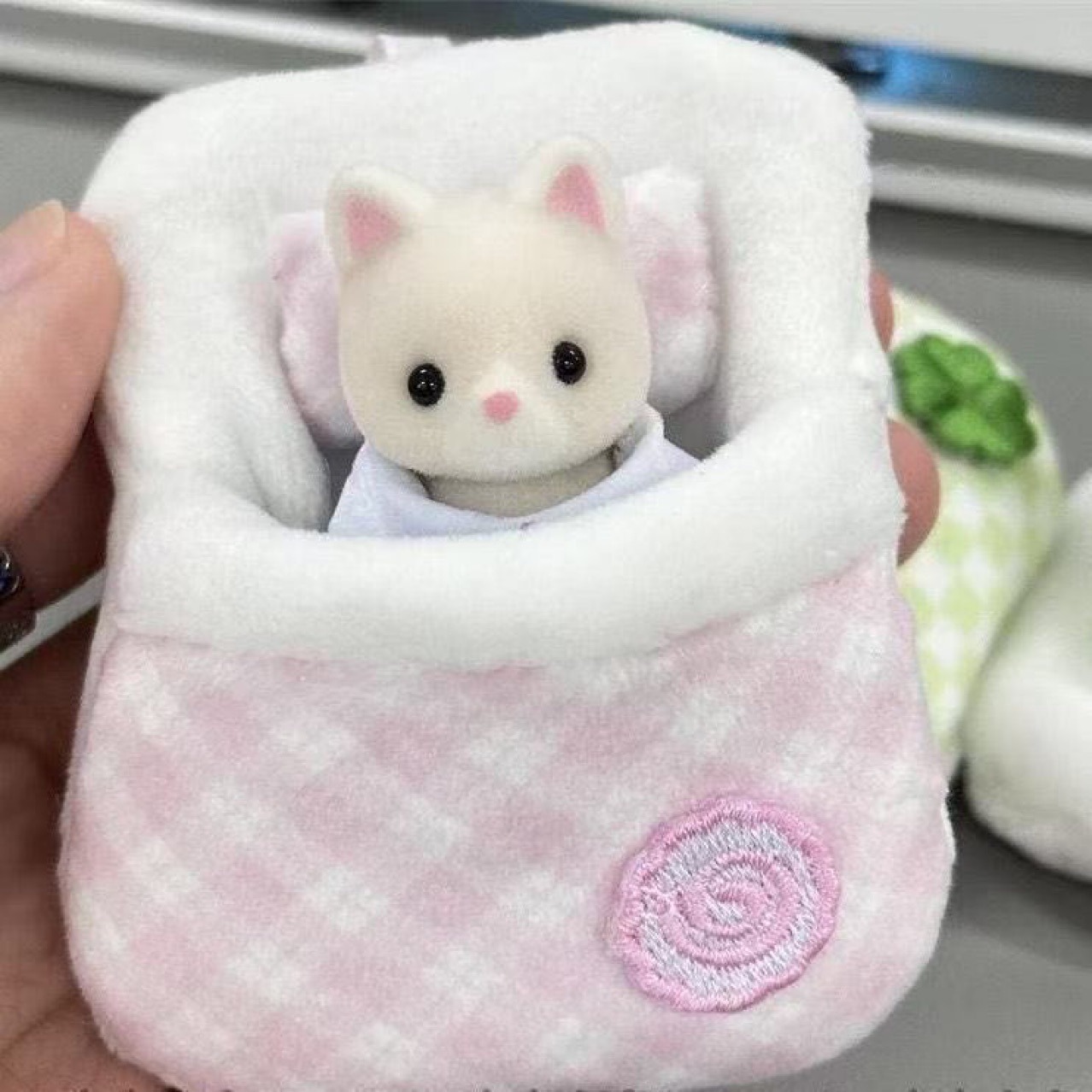 Cute Mini Plush Doll Bed with Checkered Pattern & Clover/Rose Detail - Adorable Bedding Accessory for Dolls or Decor 8