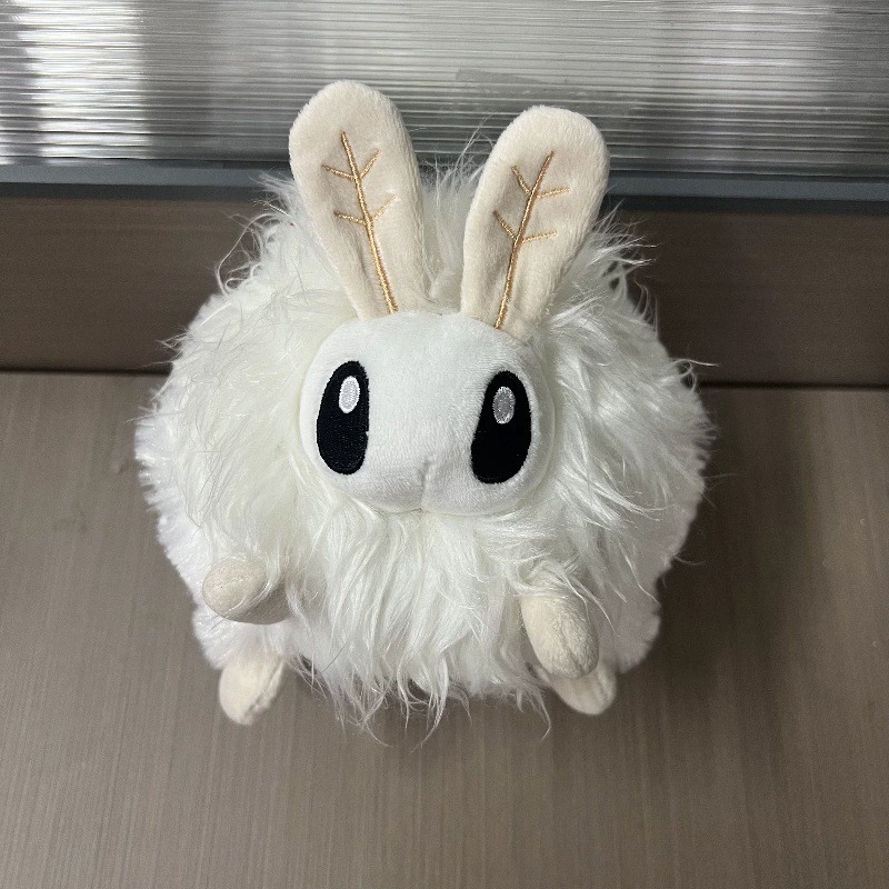 Fluffy White Moth Plushie Toy Cute Insect Plushie Soft Stuffed Animal with Antennae Wings Kawaii Gift 20cm 13