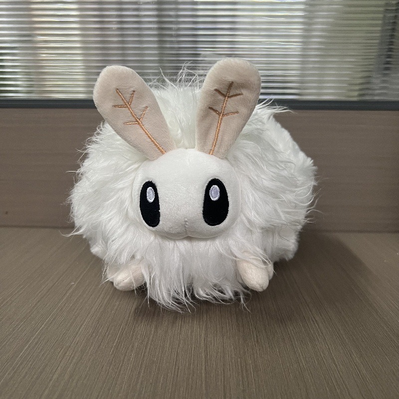 Fluffy White Moth Plushie Toy Cute Insect Plushie Soft Stuffed Animal with Antennae Wings Kawaii Gift 20cm 11