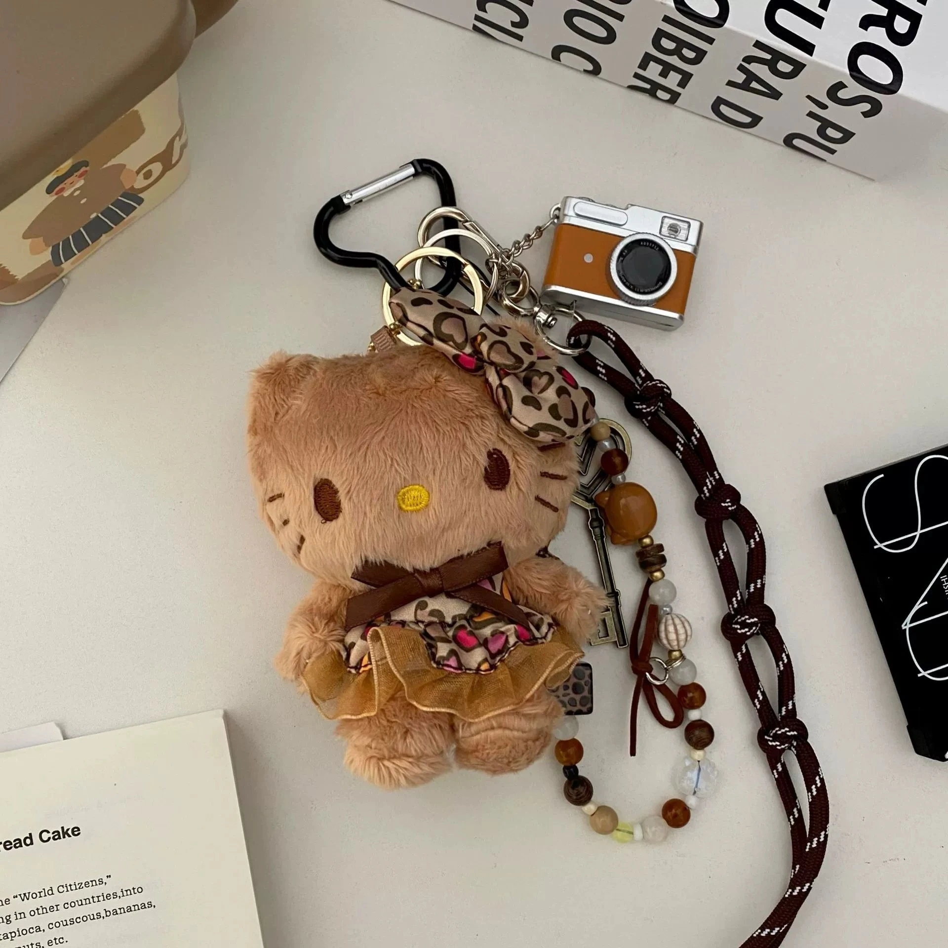 Vintage Hello Kitty Plush Keychain with Mini Camera Charm &amp; Bohemian Beads - Cute Multi-functional Accessory for Bags &amp; 1