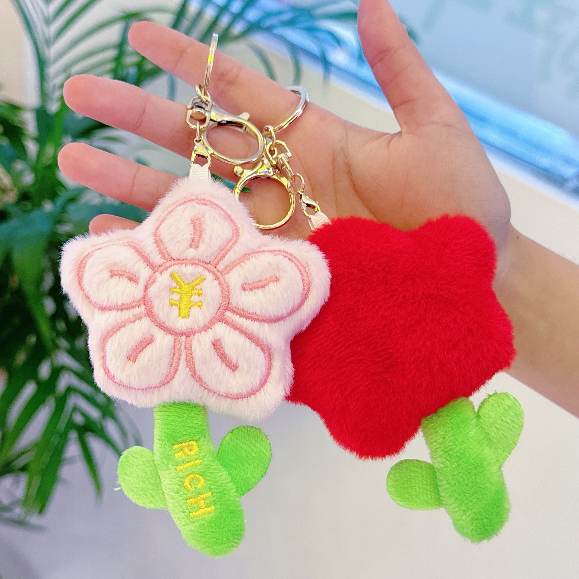 11cm Cute Plush Flower Keychains with RICH Wish - Red & Pink Lucky Flower Bag/Key Decorations 10
