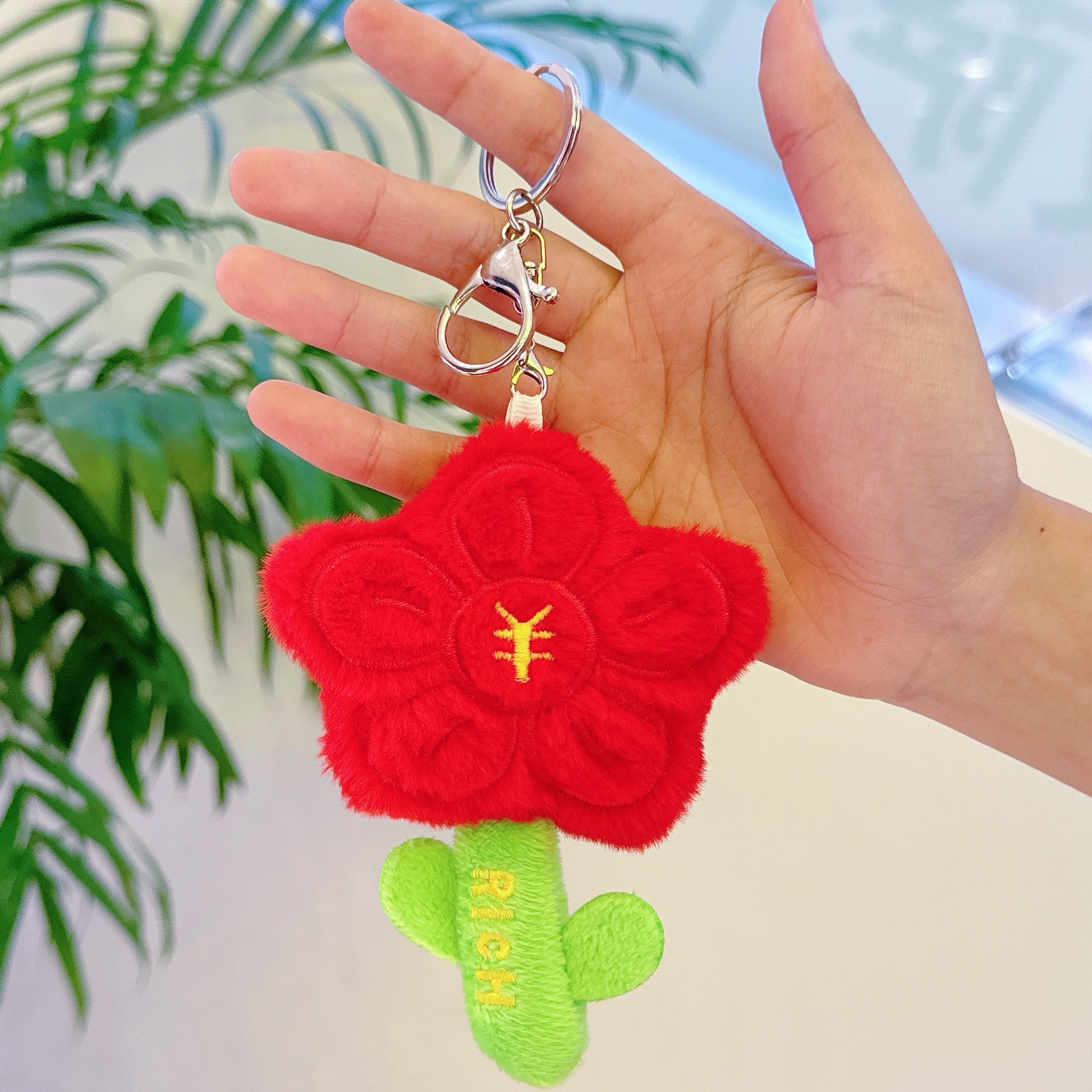 11cm Cute Plush Flower Keychains with RICH Wish - Red & Pink Lucky Flower Bag/Key Decorations 11