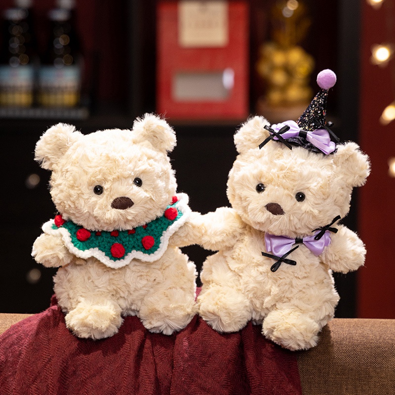 The Halloween and Christmas bear cub plush dolls enhance the festive atmosphere. 14