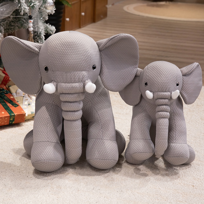Éléphant en peluche adorable en soie glacée - Peluche éléphant douce et soyeuse, idéale pour l'été et les câlins quotidiens. Son corps moelleux et sa surface en soie glacée lui confèrent un aspect frais et agréable. 15