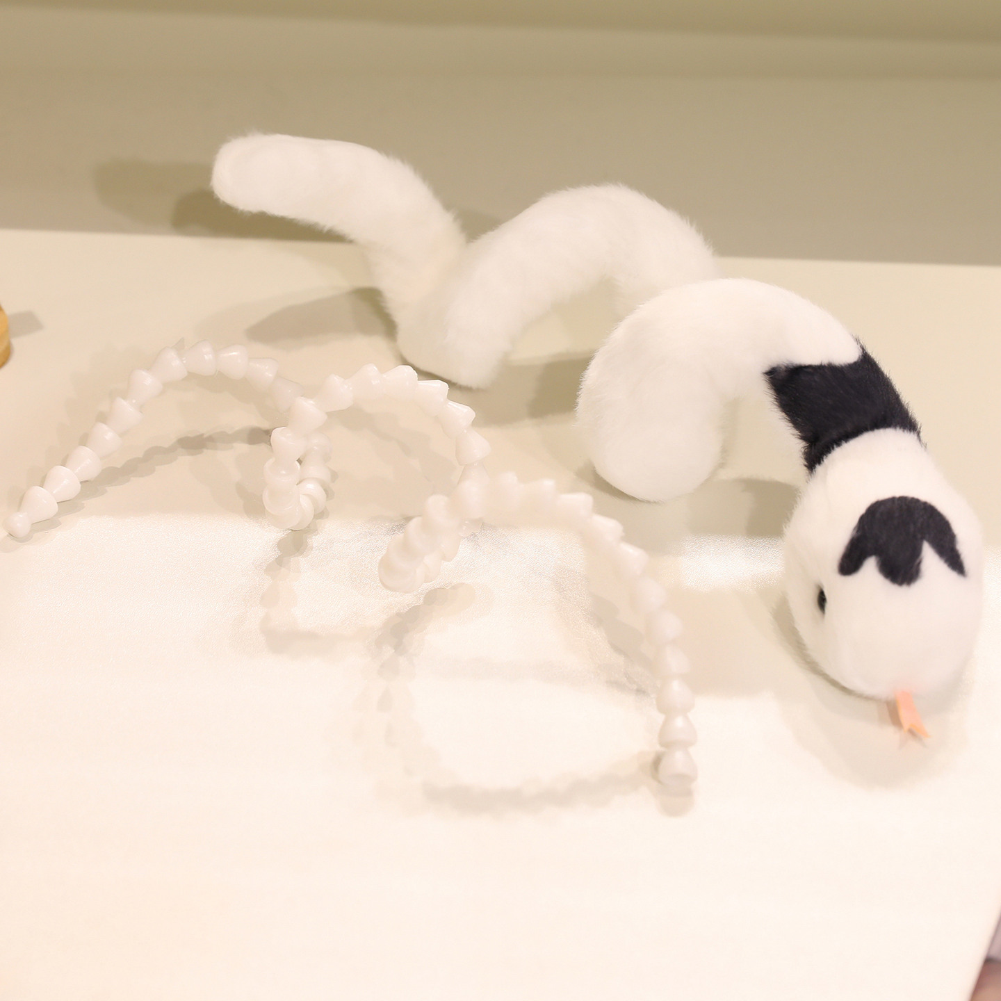 Little Vinegar Bun Plush Doll - Cute Stuffed Little Jealousy Toy with Soft Fluffy Body, Adorable Companion for Kids & 12