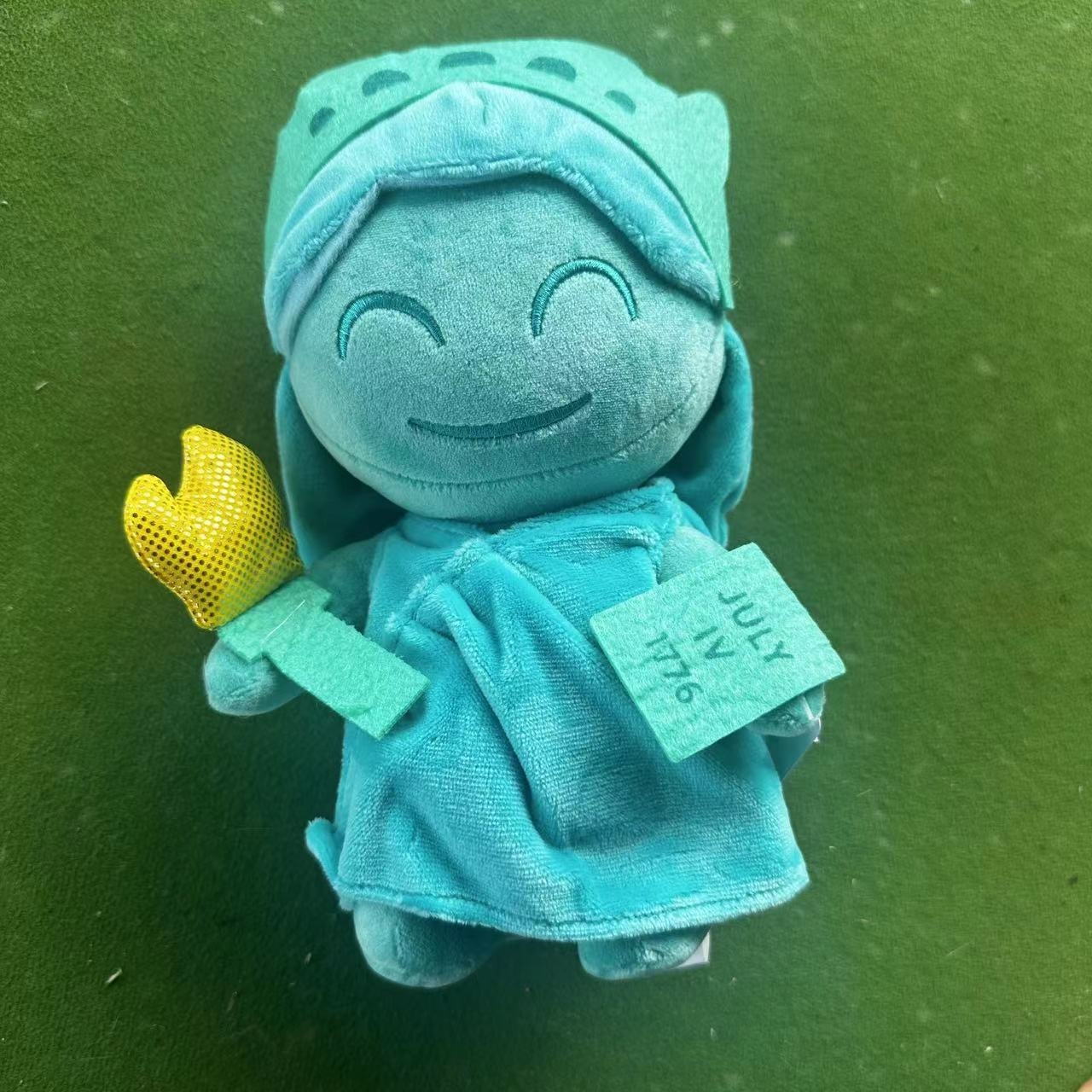 23cm Charming Statue of Liberty Plush Doll - Ideal for Patriotic Decor and Gifts Soft and Cuddly 14