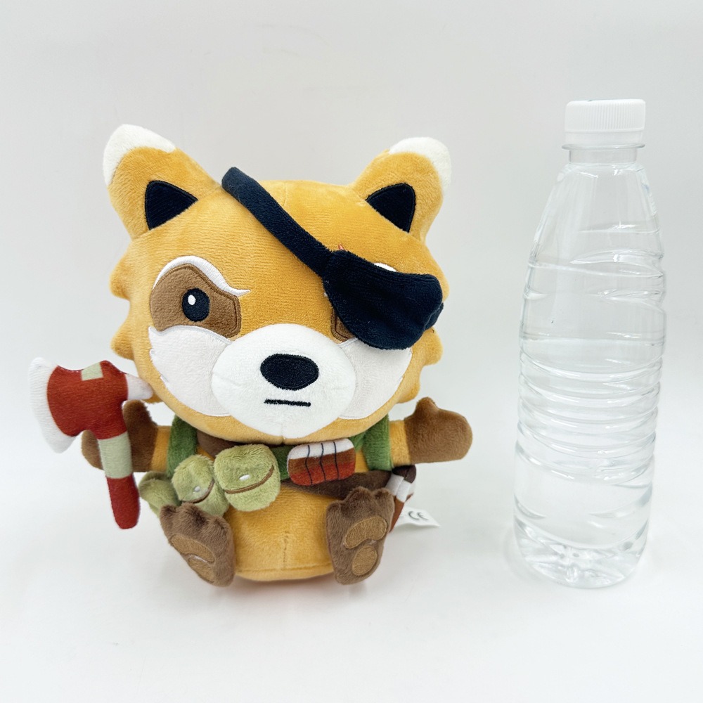 Peluche Spiffo, raton laveur pirate inébranlable avec hache, 22 cm, peluche douce, cadeau pour enfants et collectionneurs 13